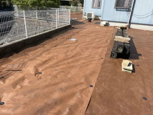 雑草を抑えて、すっきりさせます！サービスの画像