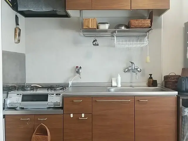 【片付け専門】11月限定価格！荷物の床置きから脱出！作業実績135時間サービスの画像