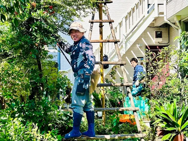 ★剪定料金にはゴミ回収の料金が含まれます！！★サービスの画像