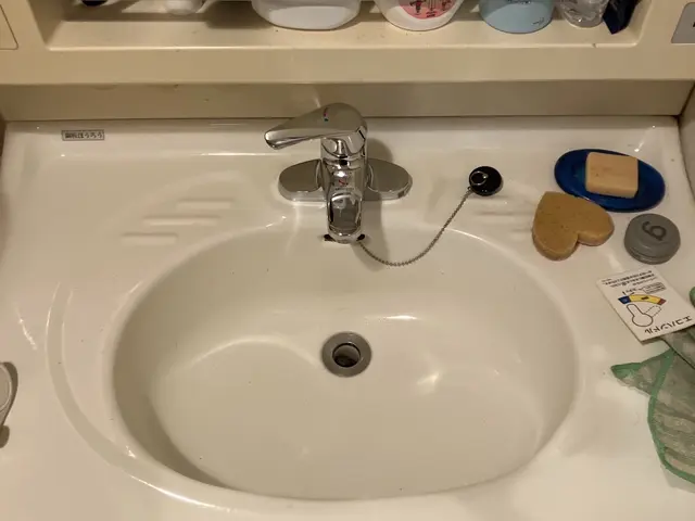 確かな技術と経験でお応え致します！　　交通諸経費　廃材処分含むサービスの画像