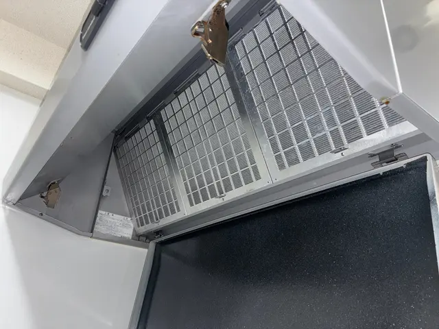 強固な油汚れも、プロ品質でしっかり除去。吸い込みが変わる。キッチンが変わる。サービスの画像