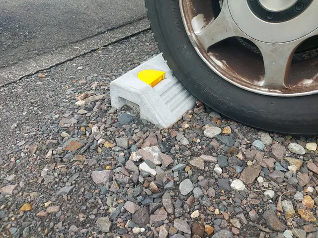 車止め、パーキングブロックの設置、その他お困りごとお任せ下さいませサービスの画像