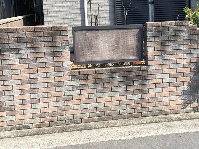 古いブロック塀安全に撤去いたします！撤去後の補修工事もお任せください！サービスの画像