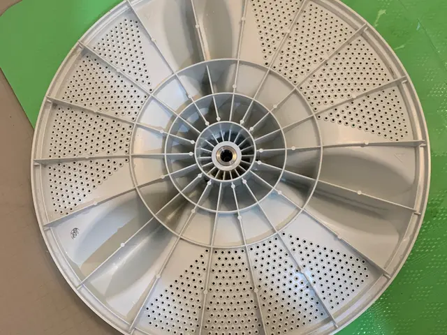 ◎洗濯槽にこびりついたカビを一網打尽◎臭いや汚れが気になるならおまかせください！サービスの画像