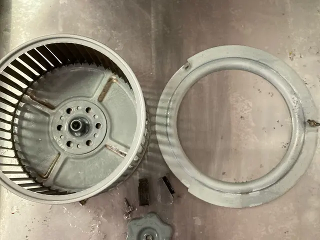 11月以降予約可:浴室エプロン内清掃付き(高圧洗浄別途)キッチン換気扇セットサービスの画像