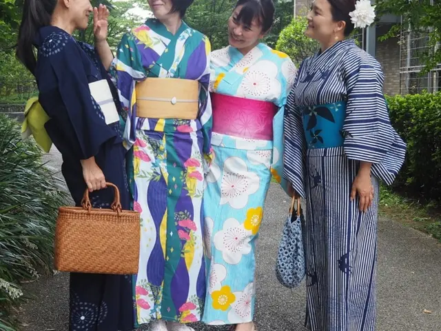 【着付けサロンきもの花ゆらら】簡単お任せヘアセット込み◆◆着付けのみ割引あり◆◆