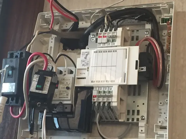 家電量販店ぼったくり要注意電気工事検査員の私が単3切り替え容量変更工事致します！サービスの画像