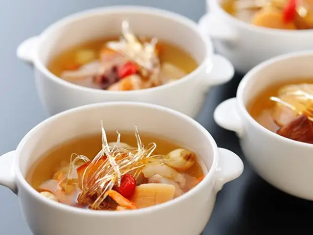 フード、メニュー撮影、モデル撮影、商品撮影、会社案内などを得意としております。