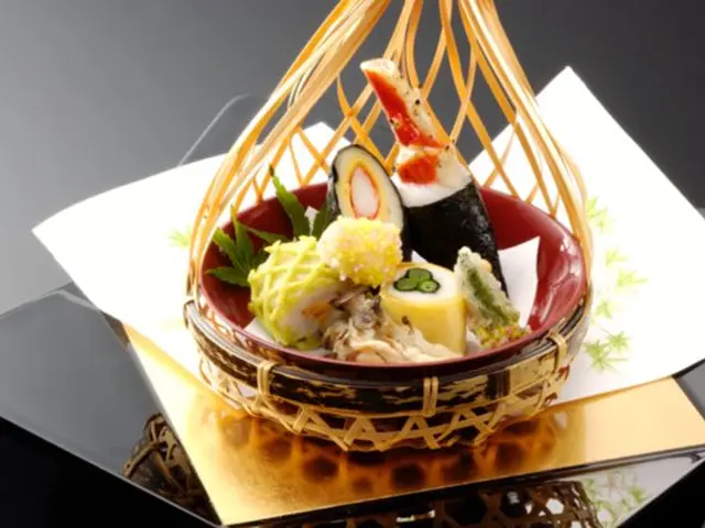 フード、メニュー撮影、モデル撮影、商品撮影、会社案内などを得意としております。