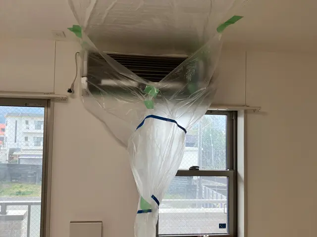 ルームエアコンのクリーニングサービスの画像