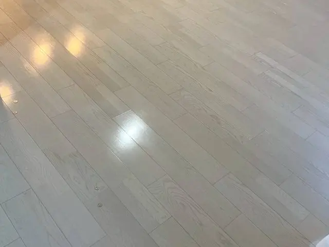 『全面施工でこの価格！！』フロアコーティング塗布歴10年以上のスタッフがお伺い！サービスの画像