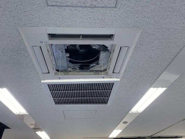 <◆緊急速報◆>      表面の油汚れ、ホコリ、よりドレンパンの……サービスの画像
