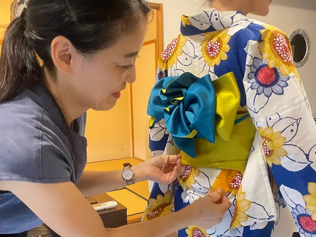 西宮から伺います【卒業式】【お茶会】着物でお出かけ！【車いす着付】