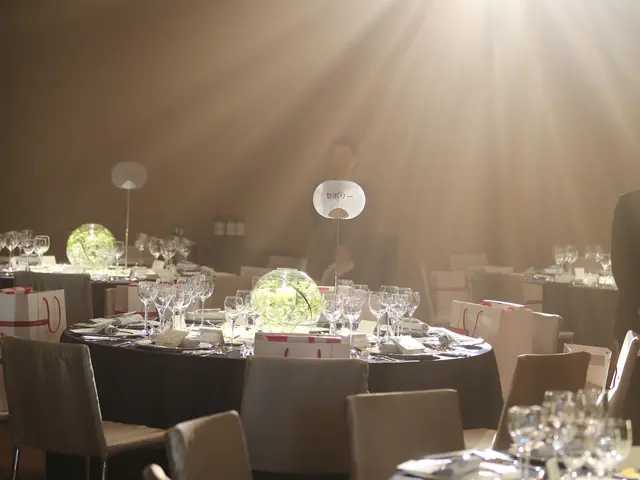 お客様のニーズにあった作品を経験豊富な技術で撮影致します。人・物・イベント対応