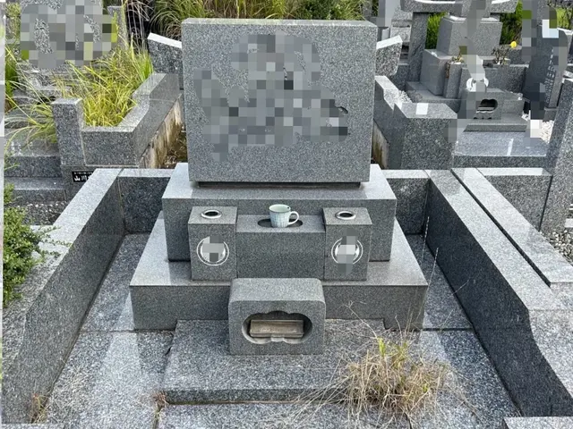 貴方の代わりに丁寧にお墓参りを行いますサービスの画像