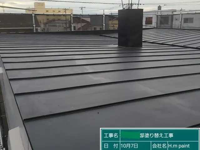 屋根塗装工事・勾配ロープ使用。迅速、丁寧、工事後管理、徹底してます！サービスの画像