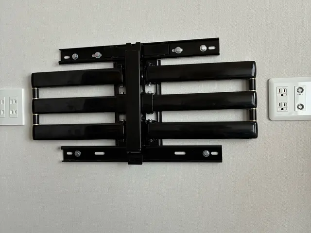 壁掛けテレビの設置工事サービスの画像