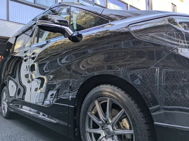 純水を使用したプロショップが手掛ける、手洗い洗車(トップコート仕上げ)サービスの画像