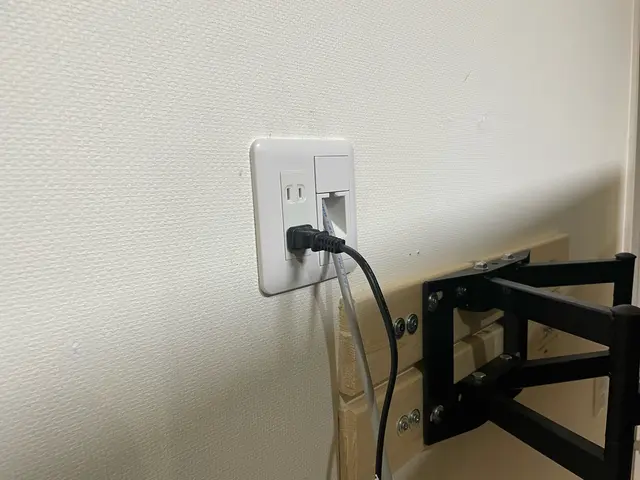 ※お見積もり無料　壁掛けテレビ設置工事サービスの画像