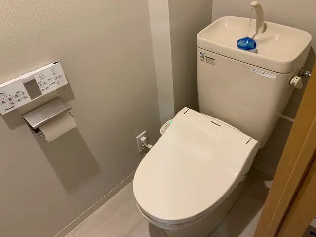 温水暖房便座のお取り替えならお任せ下さい！ 先ずはお問い合せからどうぞサービスの画像