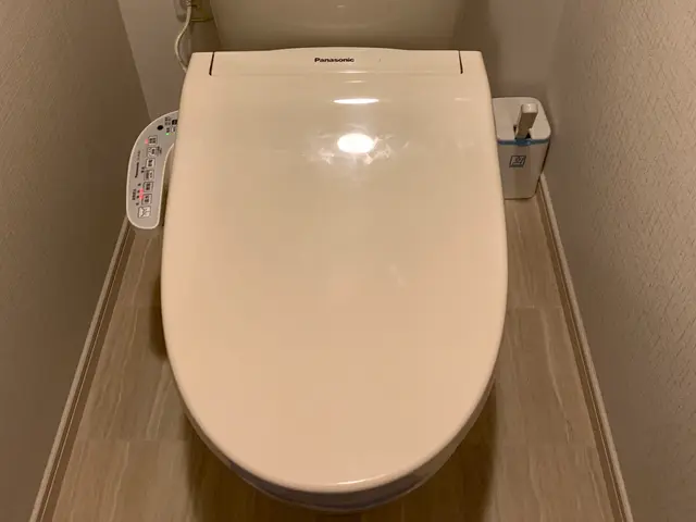 温水暖房便座のお取り替えならお任せ下さい！ 先ずはお問い合せからどうぞサービスの画像