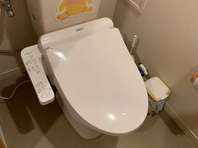 温水暖房便座のお取り替えならお任せ下さい！ 先ずはお問い合せからどうぞサービスの画像