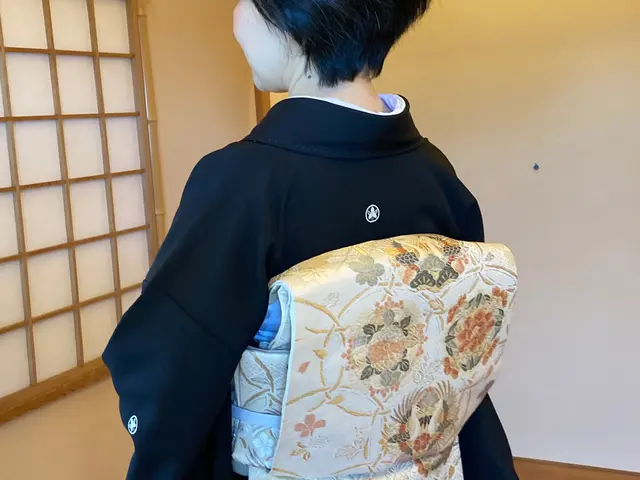 【経験40年】体型に合う着付けいたします☆ぽっちゃりの方は高さのない飾り結