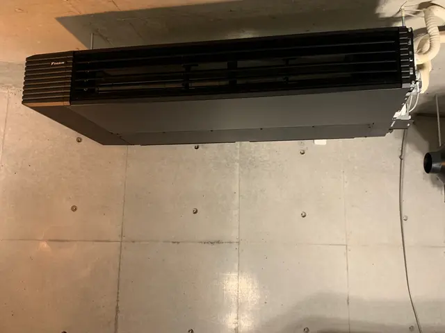 天井埋め込み、天吊、壁掛け、床置形とビルトインカセットなどを全て承っておりますサービスの画像