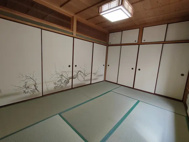 ＜安心の地元密着店＞ふすまの張替は地元の張替専門店へ！サービスの画像