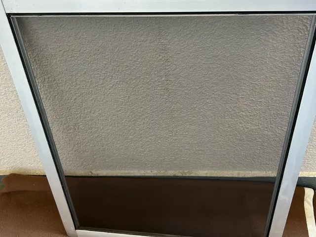 ☆丁寧な張替え☆押さえのゴムも新品に交換します☆サービス内容をご確認ください☆サービスの画像