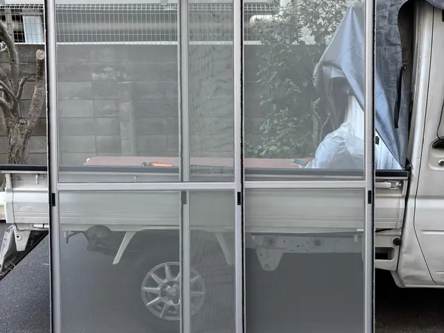 ☆丁寧な張替え☆押さえのゴムも新品に交換します☆サービス内容をご確認ください☆サービスの画像