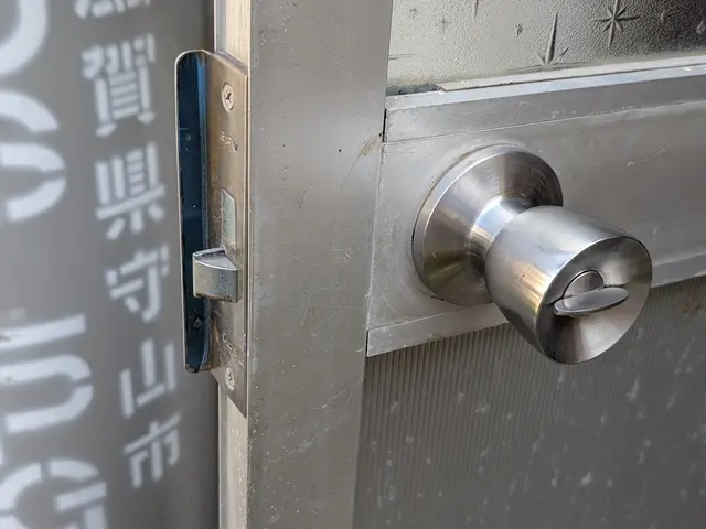 ドアノブ交換サービスの画像