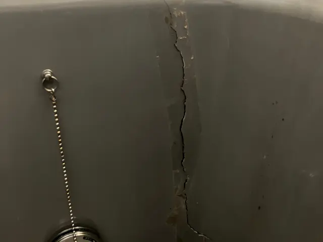 ◆14年の経験と2万件以上の実績◆あなたのフローリングや扉をプロが蘇らせます！サービスの画像