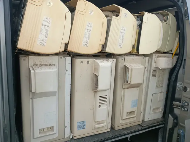 親切・丁寧に作業いたします☆機器の処分費は無料です◎2台目以降は半額で承ります♪サービスの画像