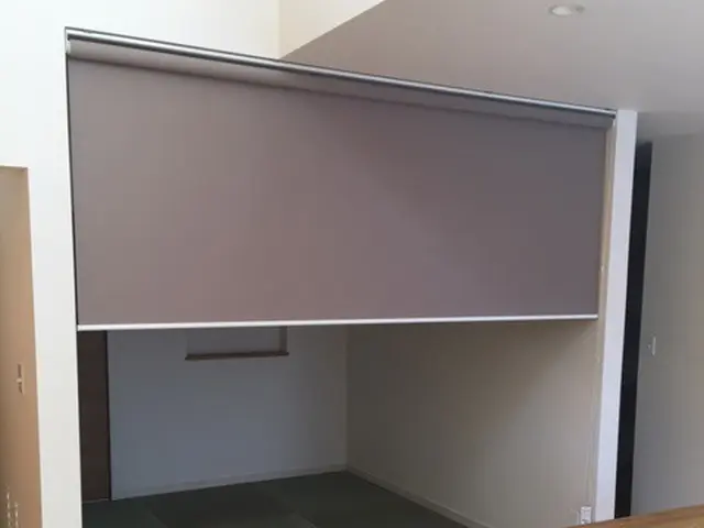 安心のブラインド・ロールスクリーン・カーテンレール取付。【複数台割引有】サービスの画像