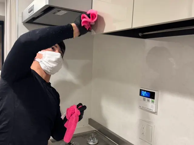 換気扇クリーニング（レンジフードタイプ）分解洗浄で内部まで徹底クリーニングサービスの画像