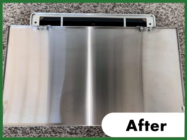 【出張費無し】専用洗剤でギトギト油をしっかり除去致します！機能性もUPします★サービスの画像