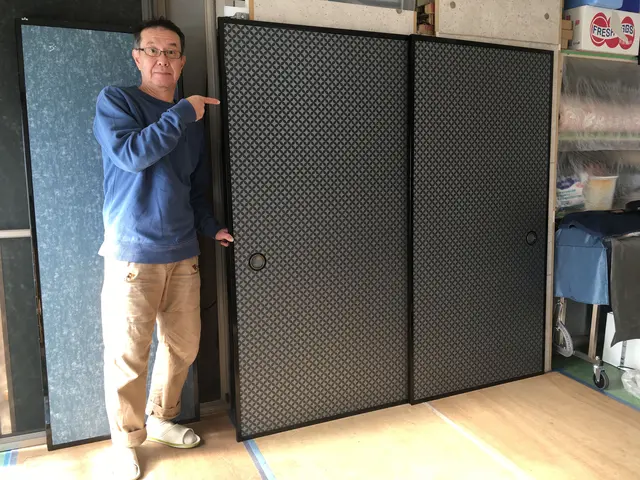 あなたの街の表具内装店です。襖　障子　壁紙　新調から張替までお任せ下さい。サービスの画像