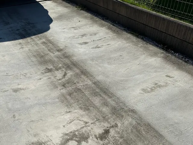 お客様の要望に応える玄関タイルクリーニングサービスの画像