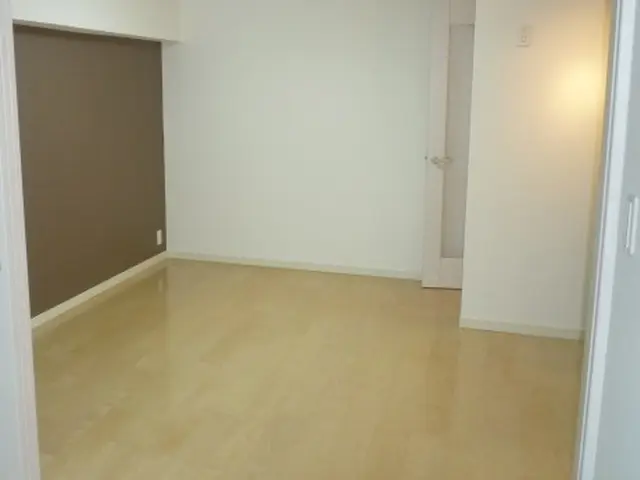 お子様、障害者、高齢者のご家族に和室を洋室化しませんか？床天井から建具まで！サービスの画像