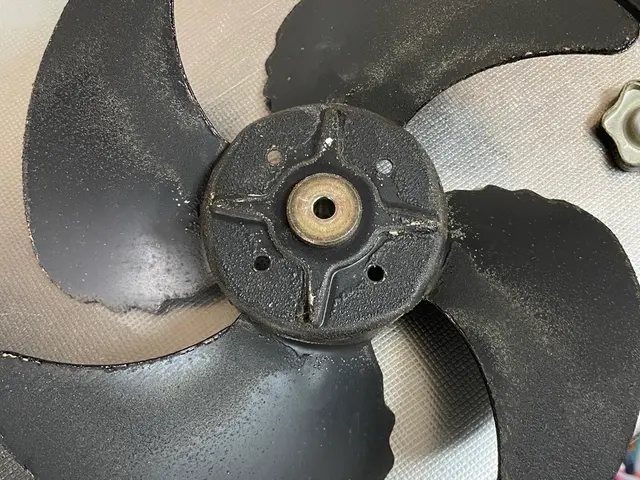 【駐車場不要／追加請求なし】レンジフード（換気扇）クリーニングサービスの画像