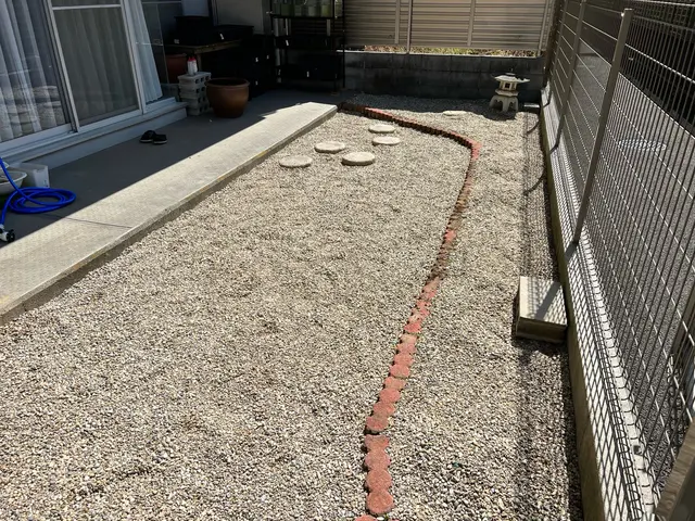 ★砂利敷きフォールリバー★口コミで比べて下さい♪ザバーン対応各種砂利ご提サービスの画像