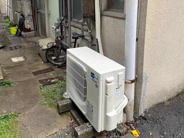 第一種電気工事士による業務用エアコン取り付け、入れ替え工事お任せ下さい！サービスの画像