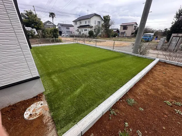 FIFA認定メーカー高品質人工芝3種類から選べます！高クッション、高耐久人工芝！サービスの画像