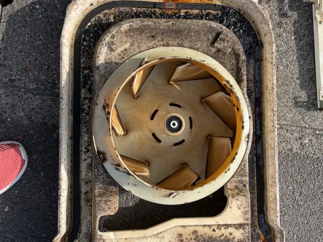 高松市発！エアコン洗浄専門業者、年間3000台以上の実績！迅速、丁寧仕上りに自信サービスの画像