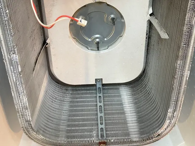 高松市発！エアコン洗浄専門業者、年間3000台以上の実績！迅速、丁寧仕上りに自信サービスの画像