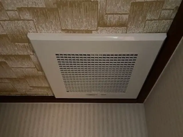 トイレの換気扇の交換、取付はお任せください！サービスの画像