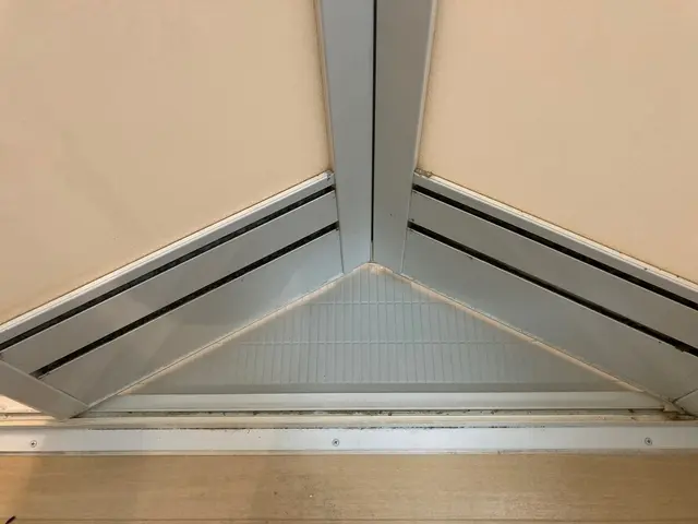 天井のカビ，石鹸カスが付着した壁とか，気になりませんか？浴室クリーニングで解決！サービスの画像