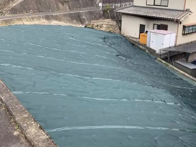 【三重県発】防草シートを貼ると草刈りがとっても楽になりますよ！サービスの画像