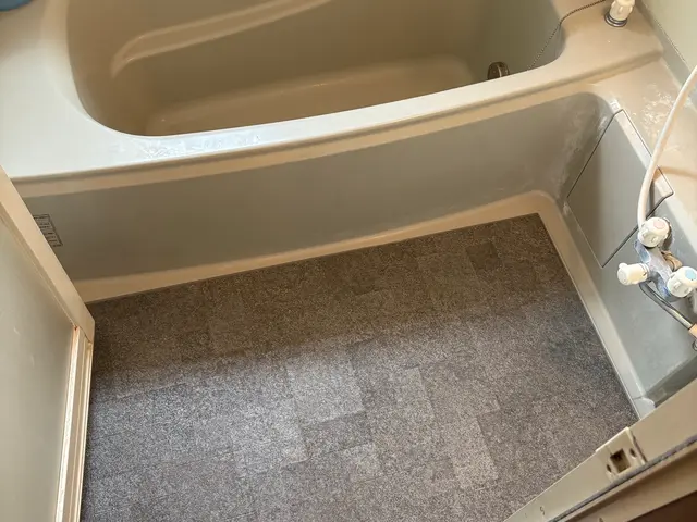 ◎予約から施工まで100%自社対応、床シートは弊社でも手配可能です！！サービスの画像